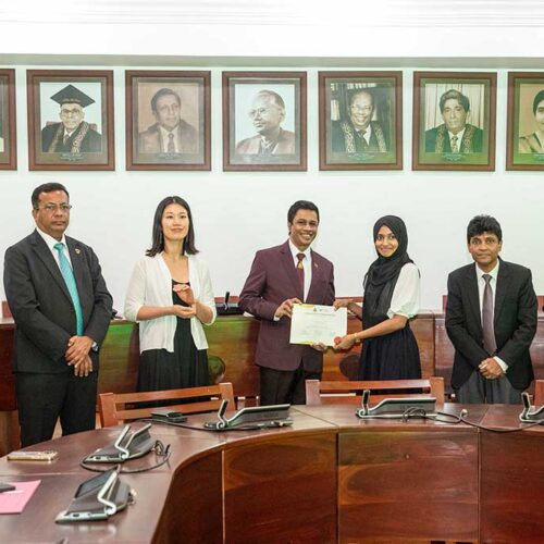 certificate-awarding-short-internship-training-fim-04