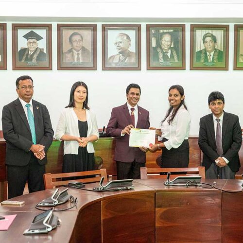 certificate-awarding-short-internship-training-fim-13